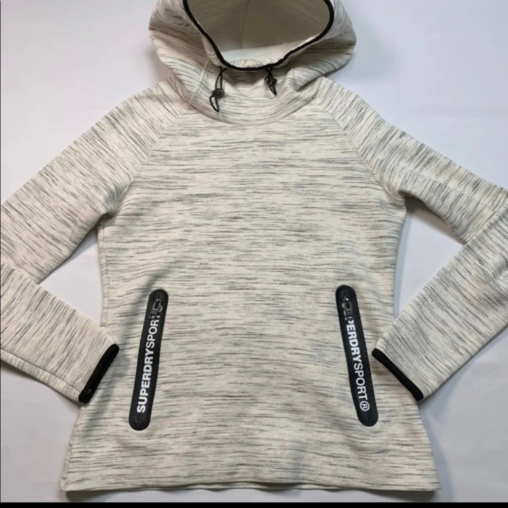 Women Superdry sport tech crowl hoodie
